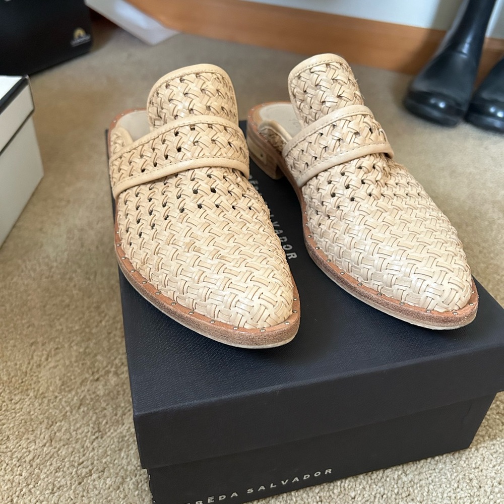 Freda Salvador Mules - Picture 3 of 8